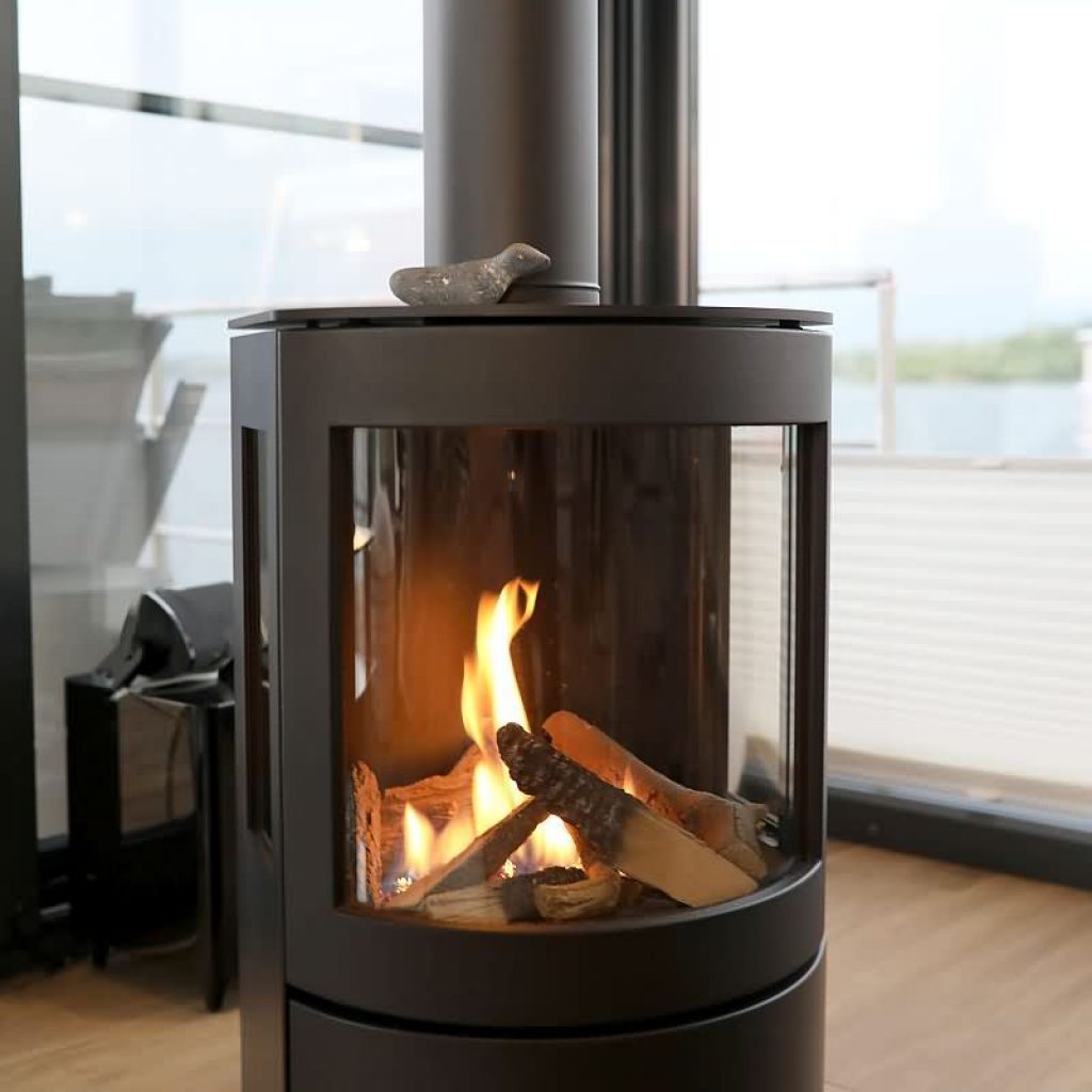 Kamin Hausboot Geiseltalsee Olivia